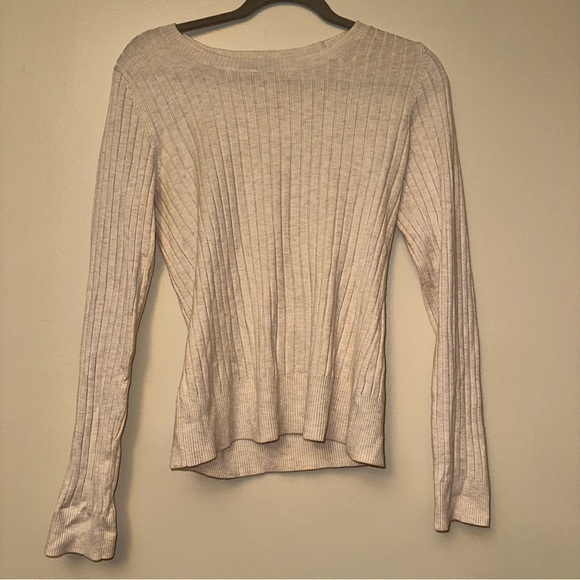 525 America Sweater